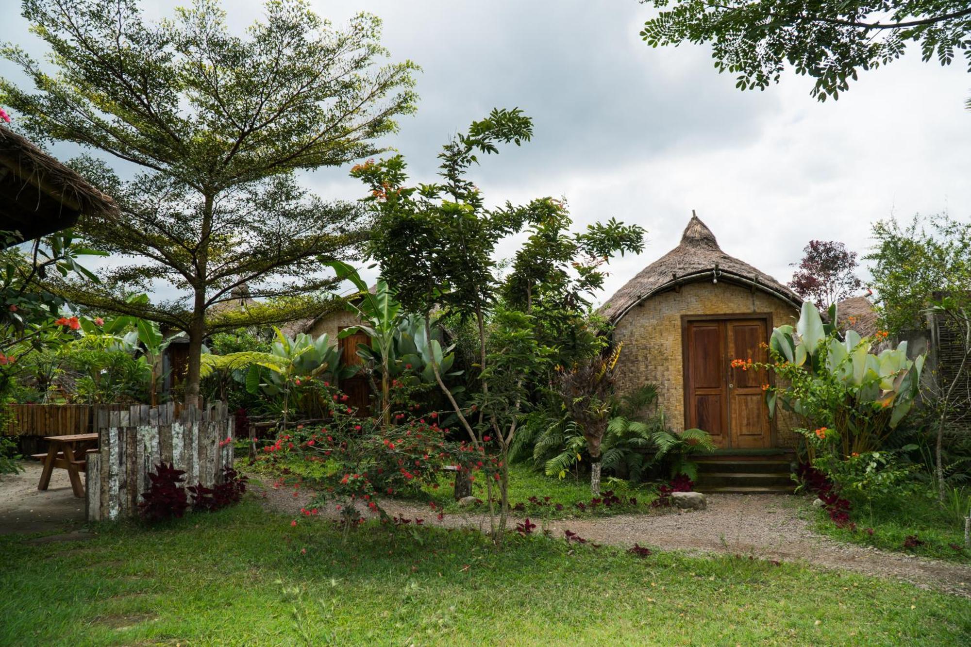 Villa Aranka Tempasan Sangyang Exterior foto